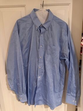 Tommy Hilfiger Classic Light Blue Men's Button-Down Dress Shirt